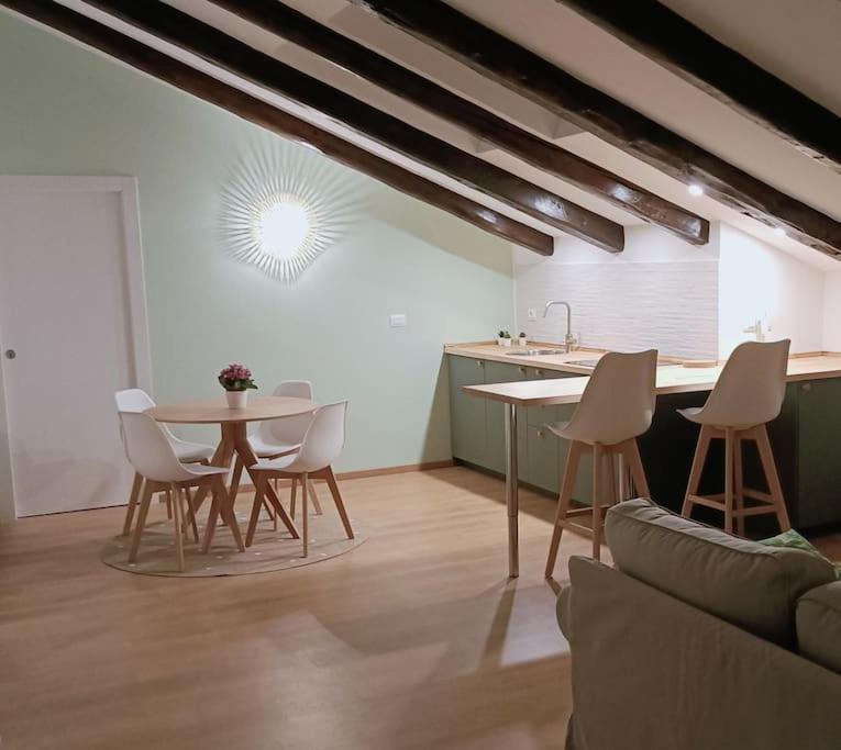 Loving My Rooms 1 - Deliziosa Mansarda In Centro 戈里齐亚 外观 照片